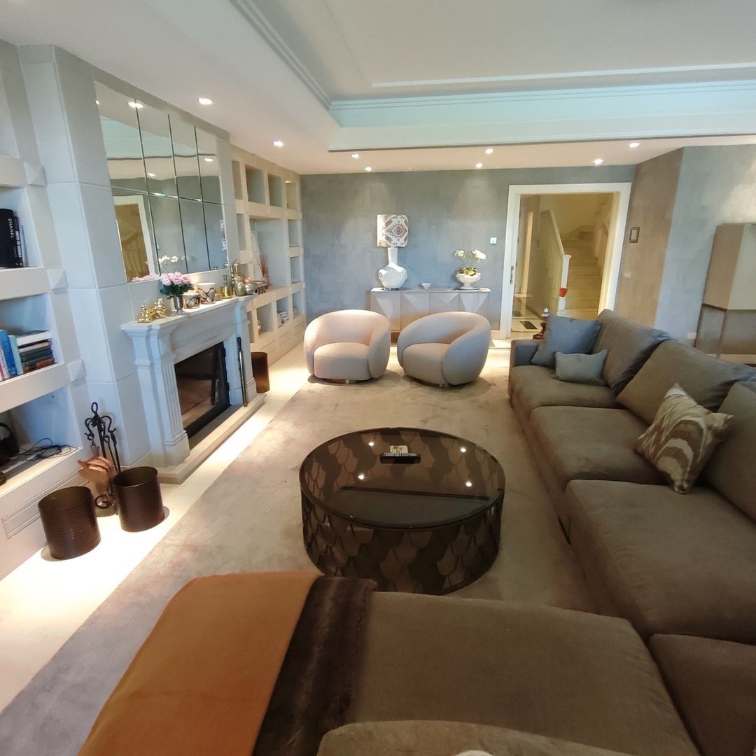 4 Bed Townhouse in Sierra Blanca
