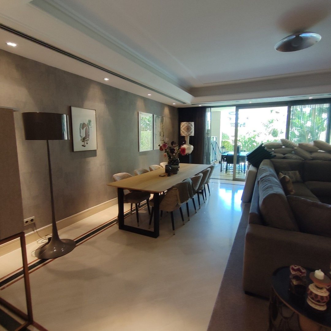 4 Bed Townhouse in Sierra Blanca