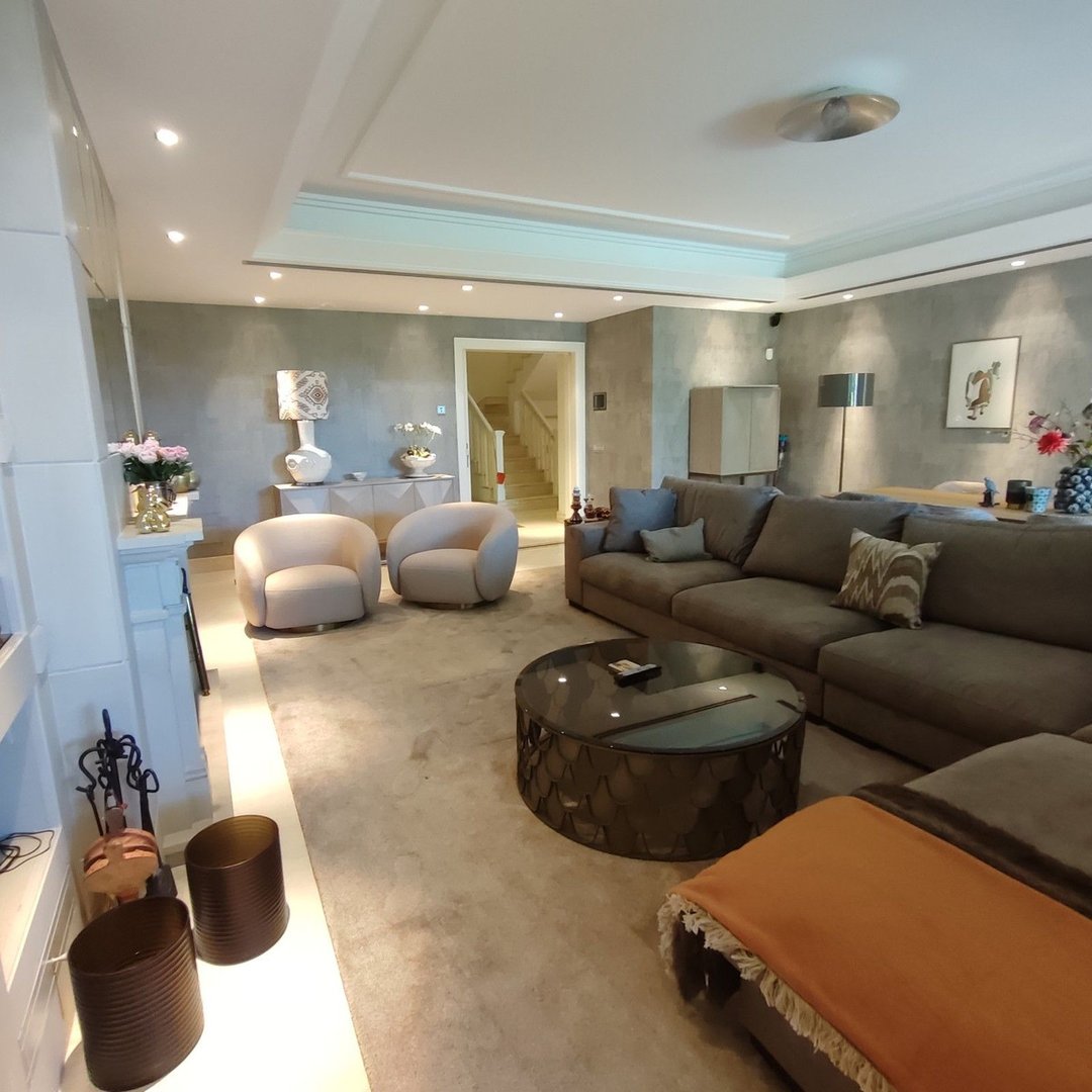 4 Bed Townhouse in Sierra Blanca