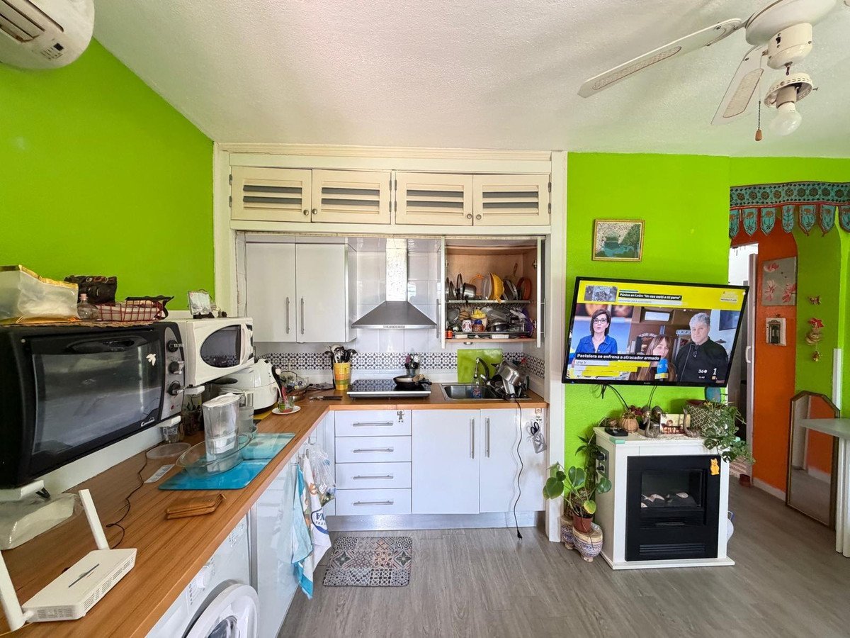 1 Bed Middle Floor Apartment in San Miguel de Salinas