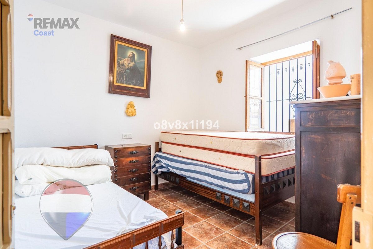 3 Bed Detached Villa in Periana