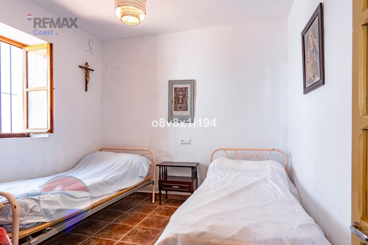 3 Bed Detached Villa in Periana