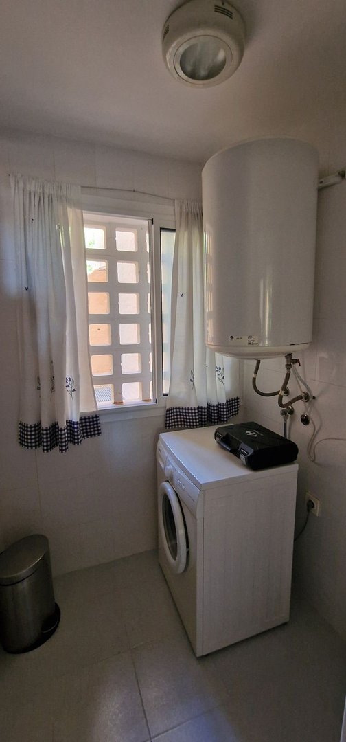 2 Bed Ground Floor Apartment in La Duquesa