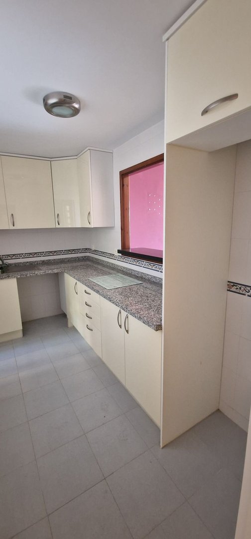 2 Bed Ground Floor Apartment in La Duquesa