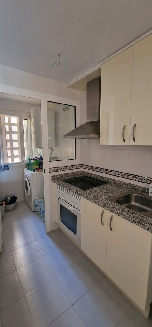 2 Bed Ground Floor Apartment in La Duquesa
