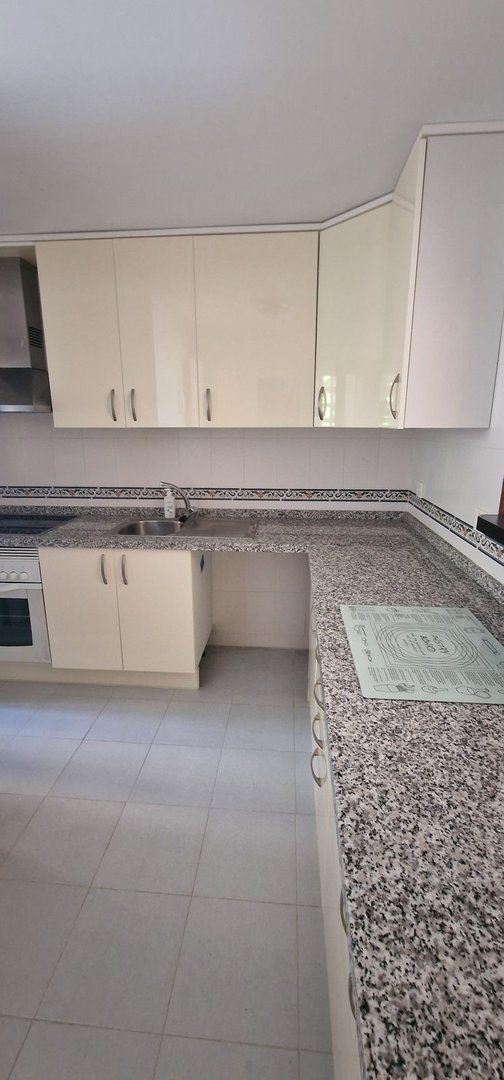 2 Bed Ground Floor Apartment in La Duquesa