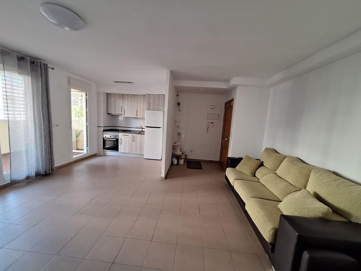 2 Bed Middle Floor Apartment in Villajoyosa