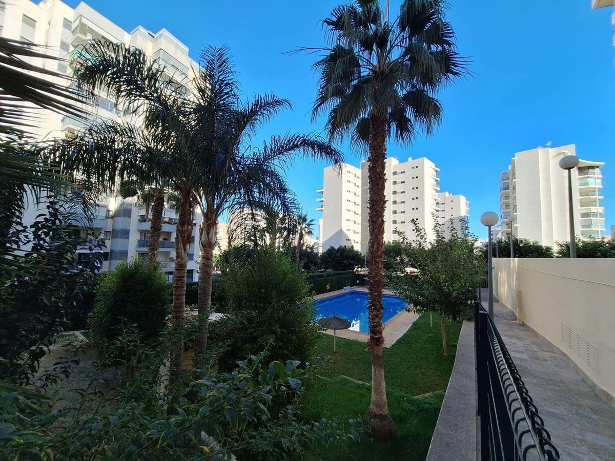 2 Bed Middle Floor Apartment in Villajoyosa