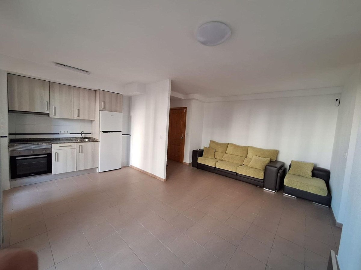 2 Bed Middle Floor Apartment in Villajoyosa