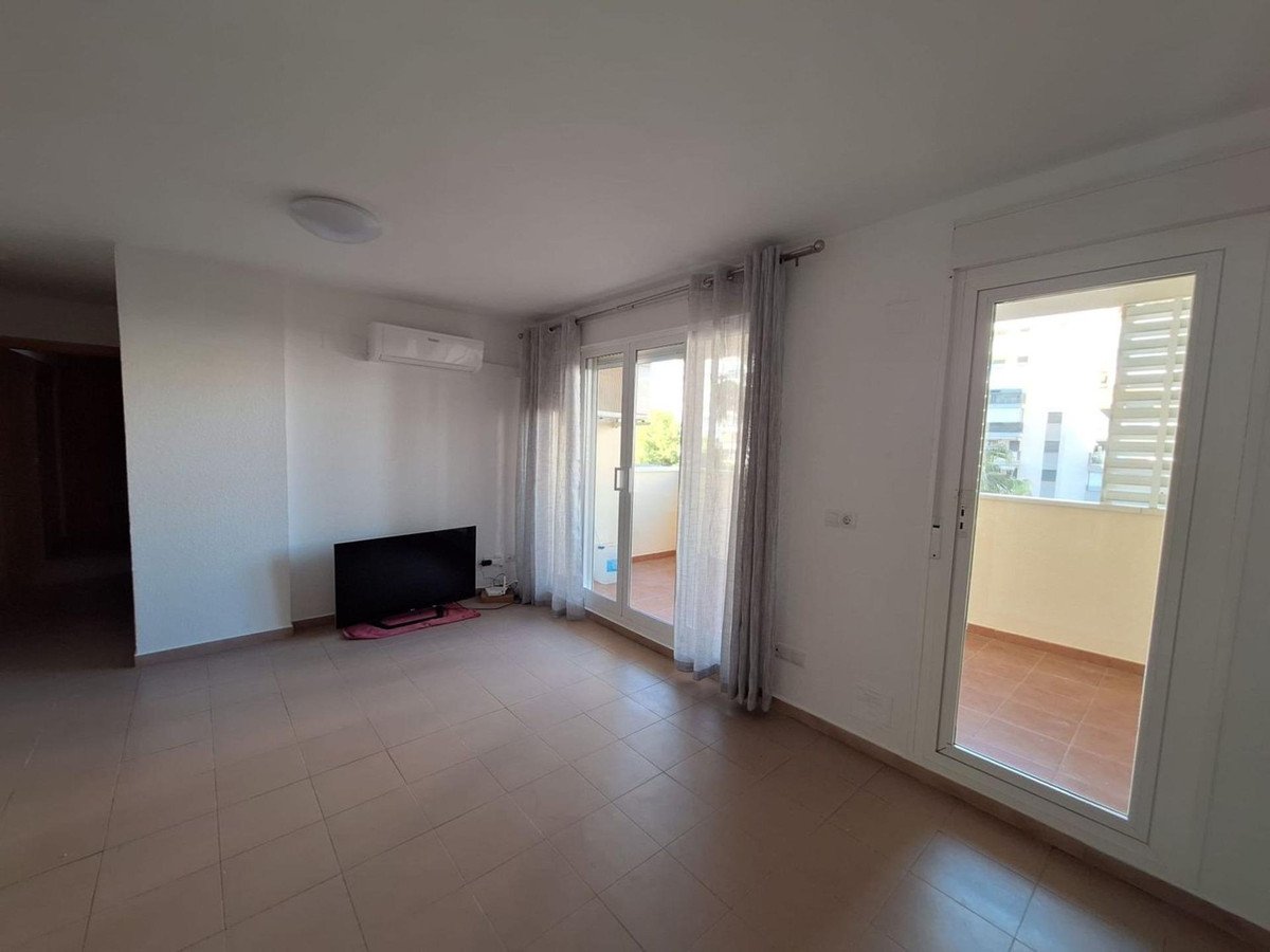 2 Bed Middle Floor Apartment in Villajoyosa