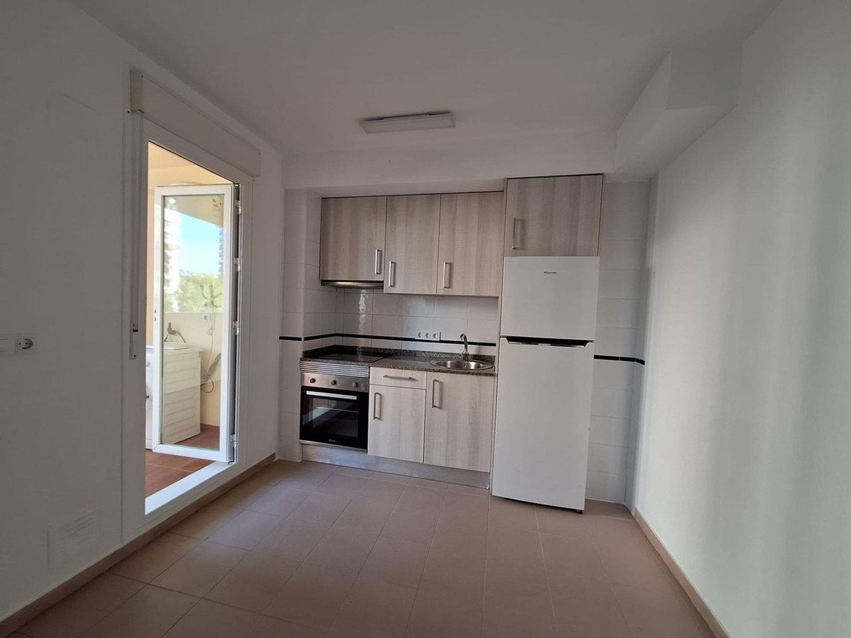 2 Bed Middle Floor Apartment in Villajoyosa