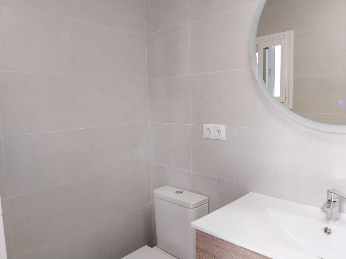 2 Bed Townhouse in Coín