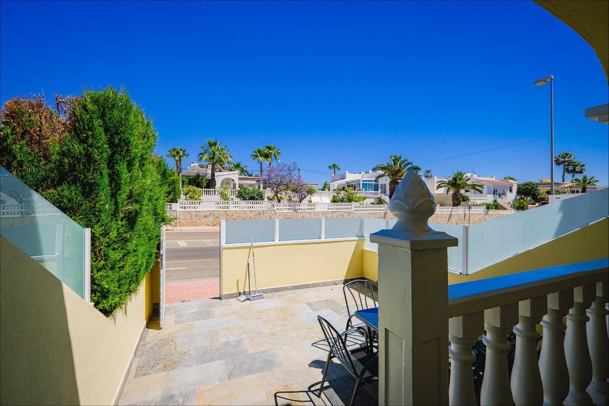 3 Bed Bungalow in Orihuela Costa