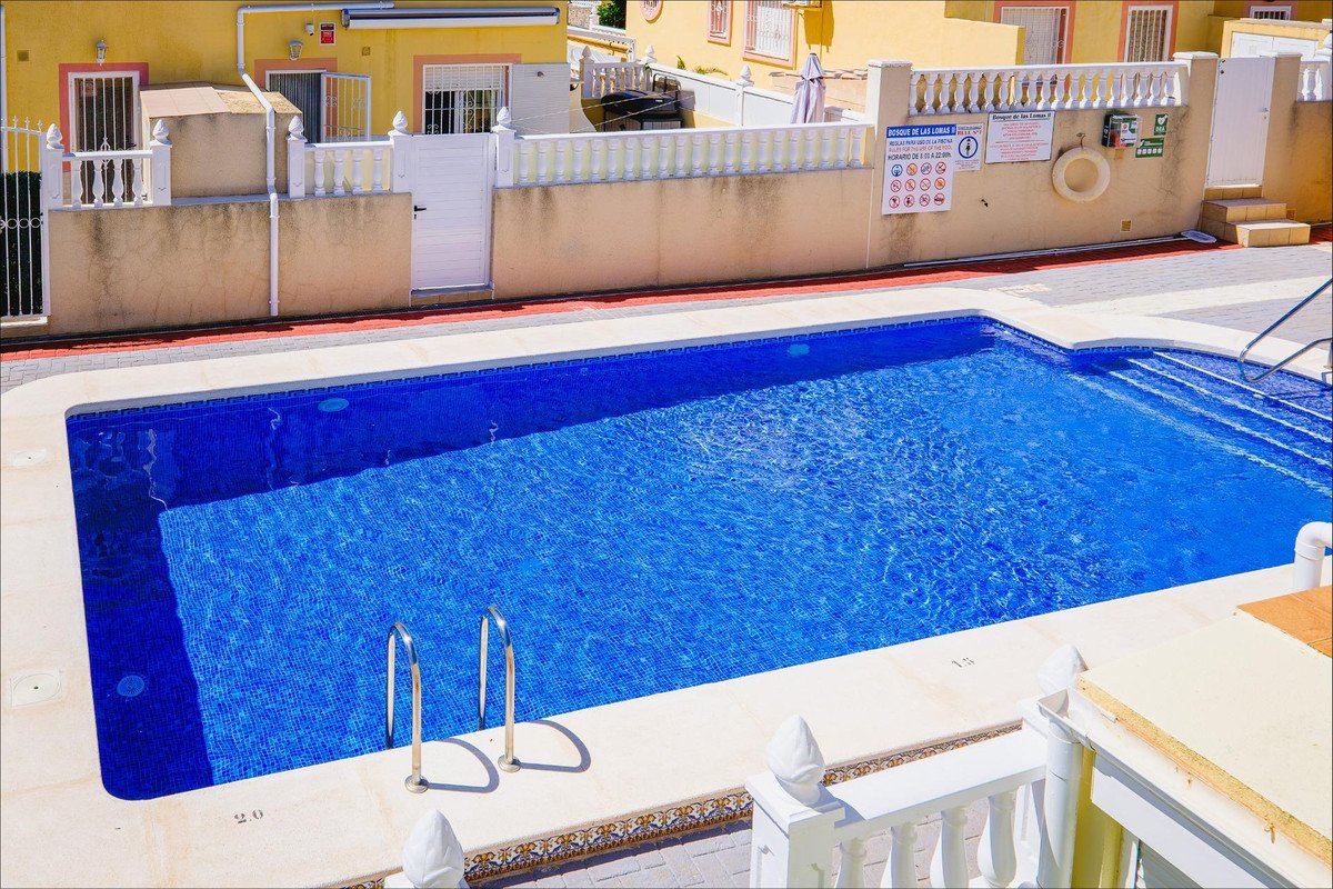 3 Bed Bungalow in Orihuela Costa