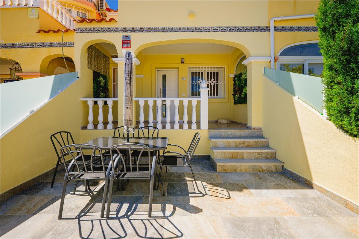 3 Bed Bungalow in Orihuela Costa