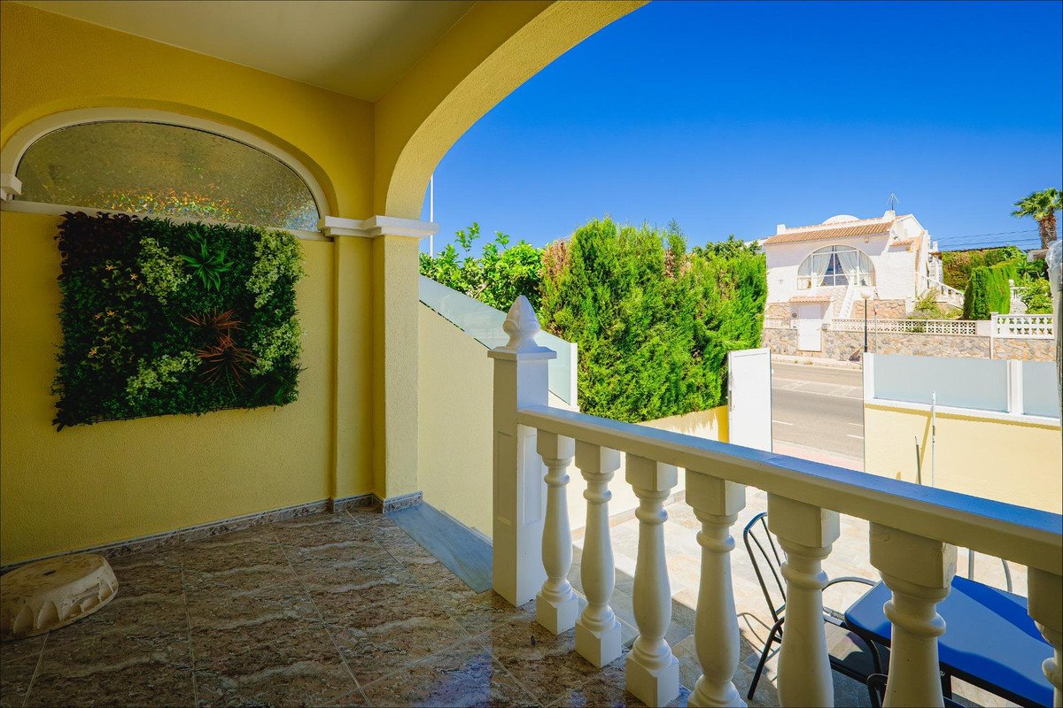 3 Bed Bungalow in Orihuela Costa