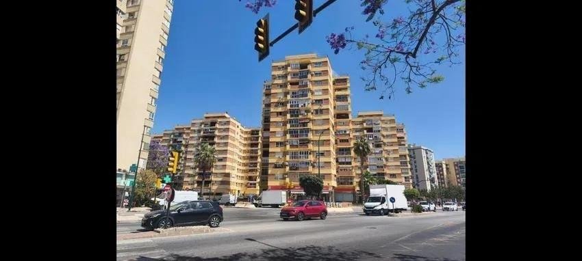 3 Bed Middle Floor Apartment in Málaga