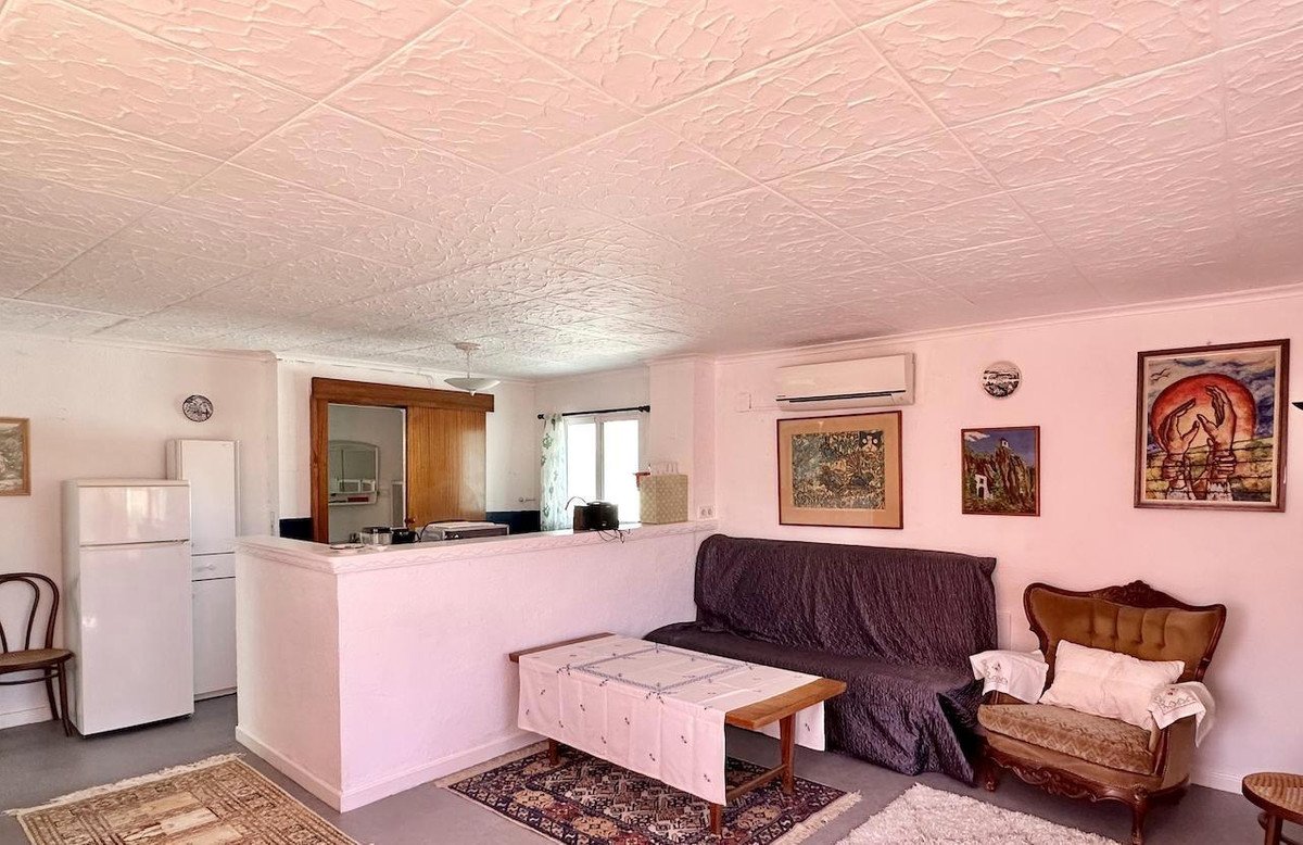 4 Bed Bungalow in L'Alfás del Pi