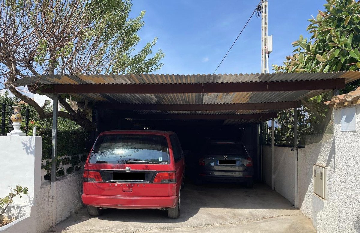 4 Bed Bungalow in L'Alfás del Pi