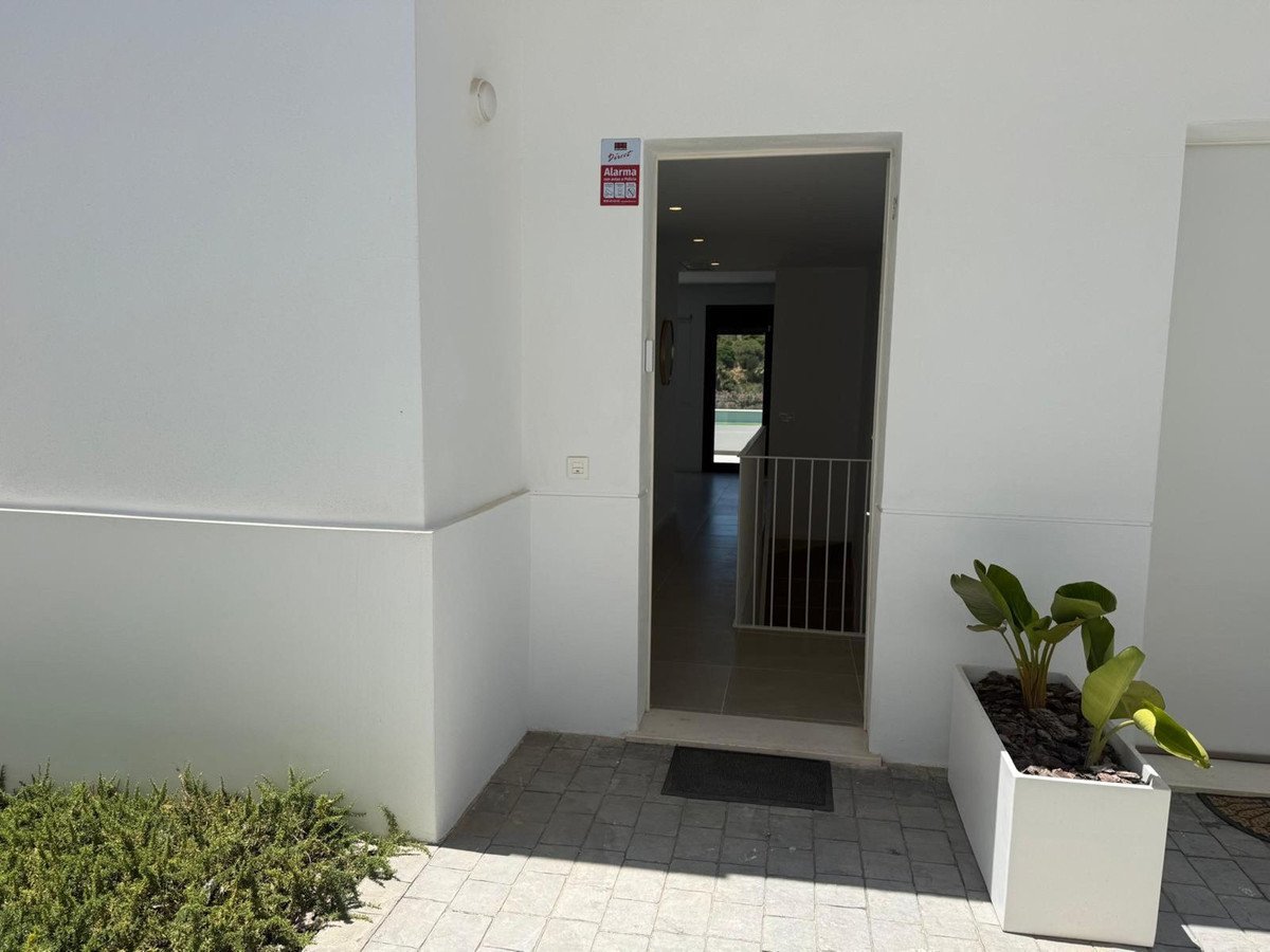 2 Bed Townhouse in Manilva