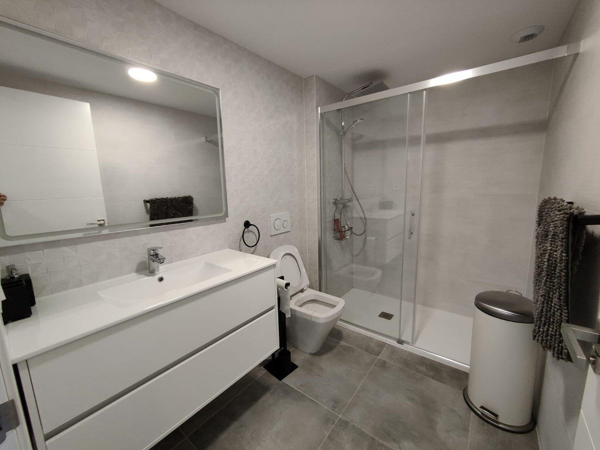 2 Bed Middle Floor Apartment in Finestrat