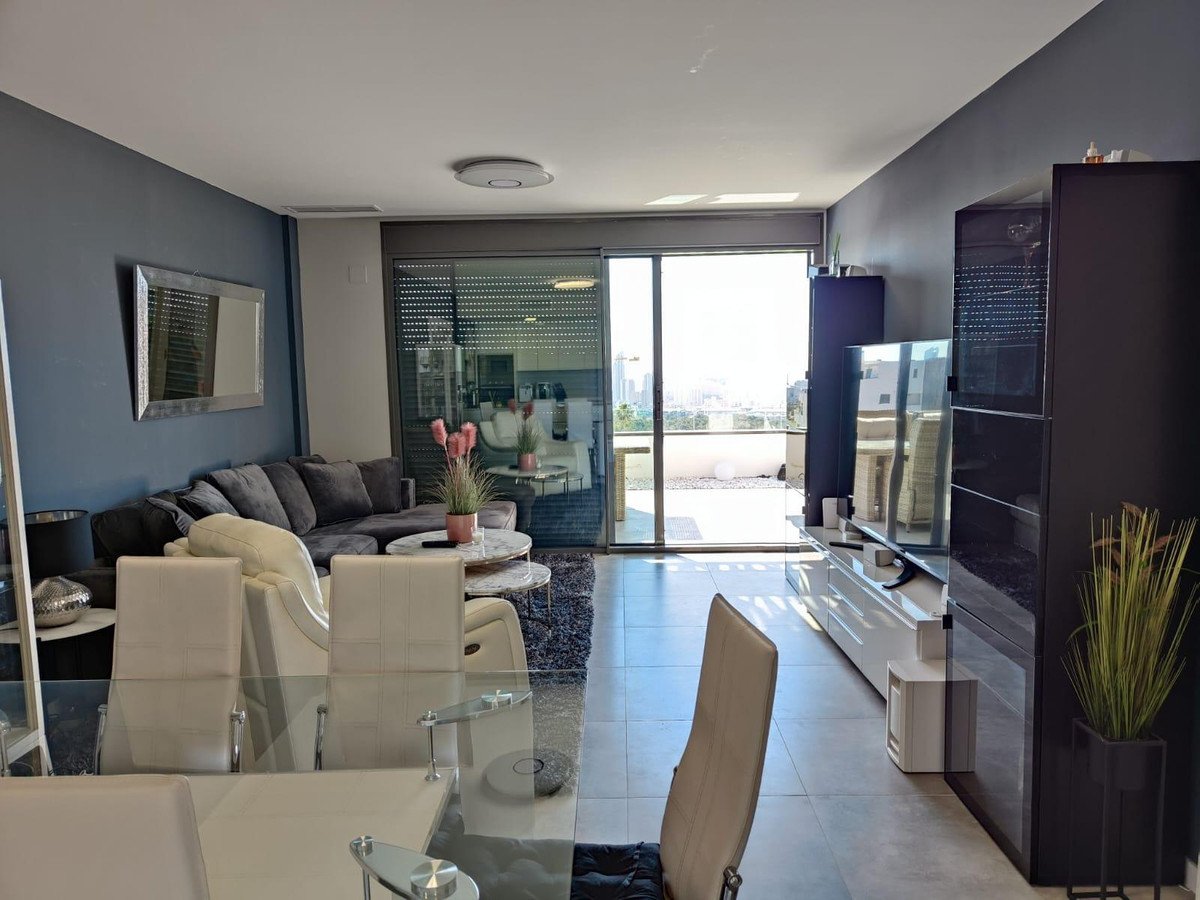 2 Bed Middle Floor Apartment in Finestrat