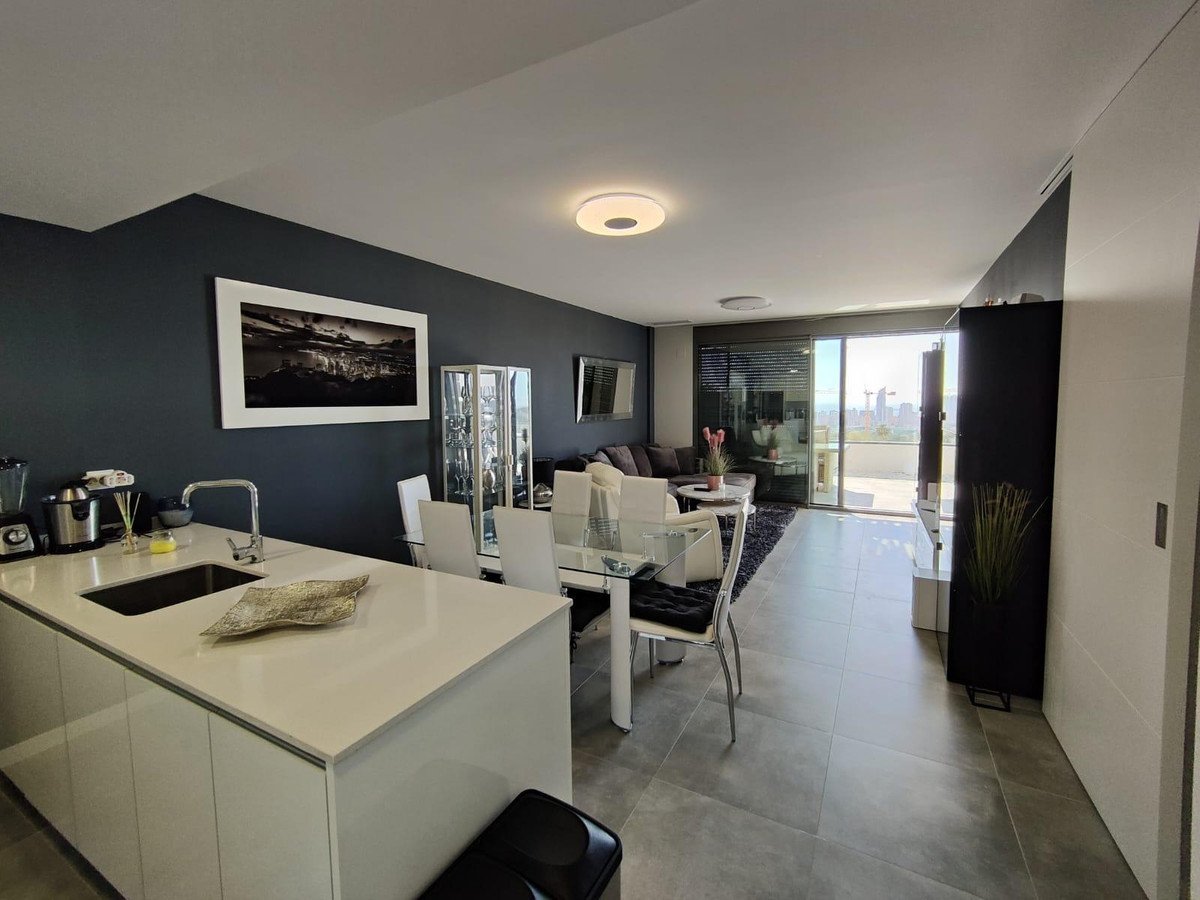2 Bed Middle Floor Apartment in Finestrat