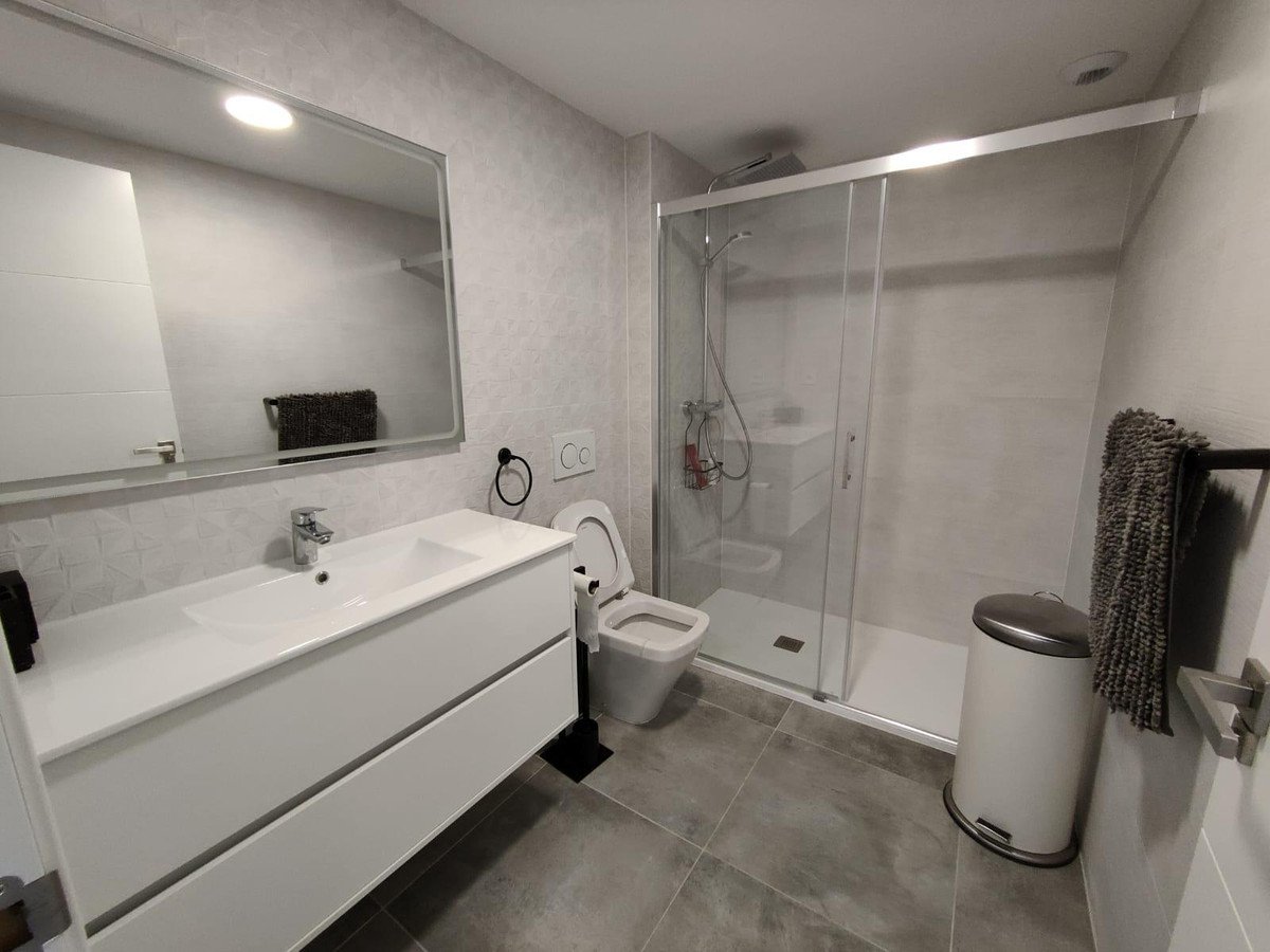 2 Bed Middle Floor Apartment in Finestrat