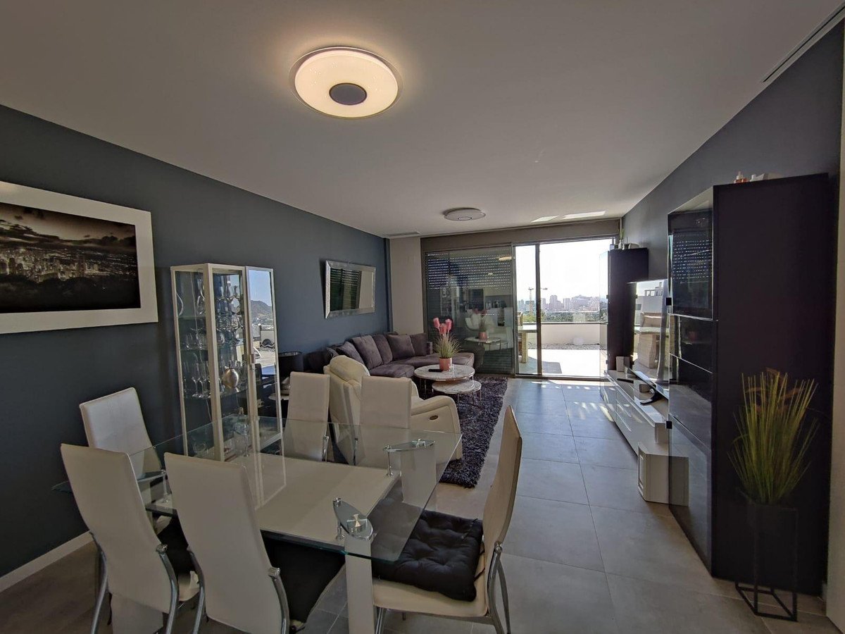2 Bed Middle Floor Apartment in Finestrat