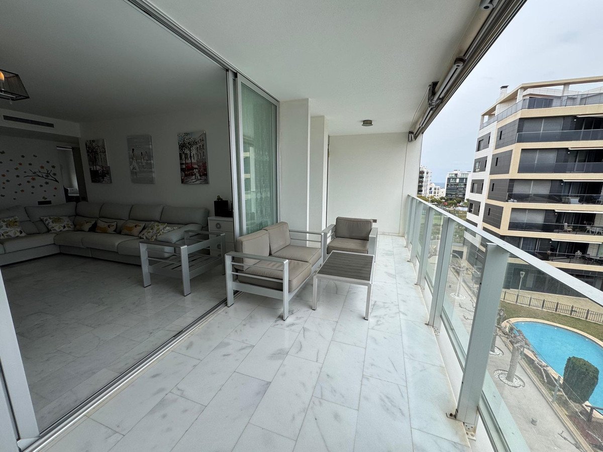 3 Bed Middle Floor Apartment in Villajoyosa