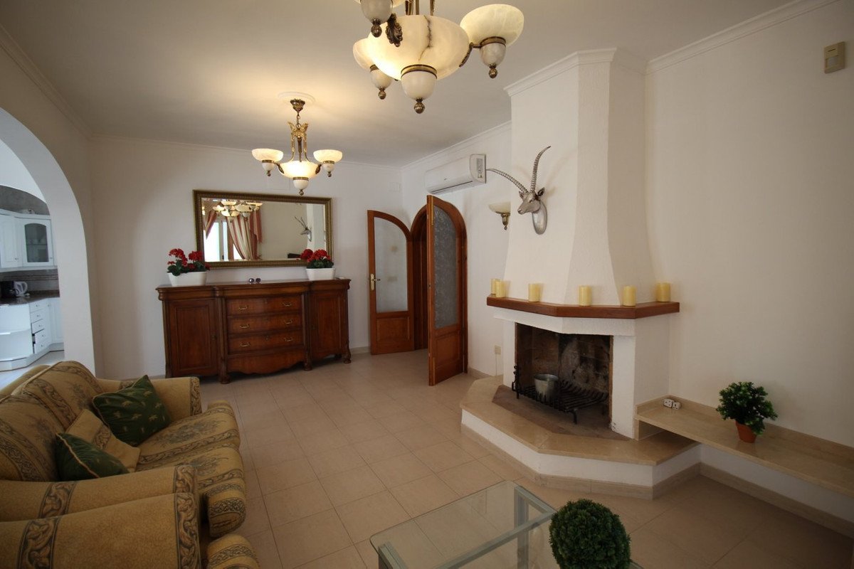 5 Bed Bungalow in Calpe