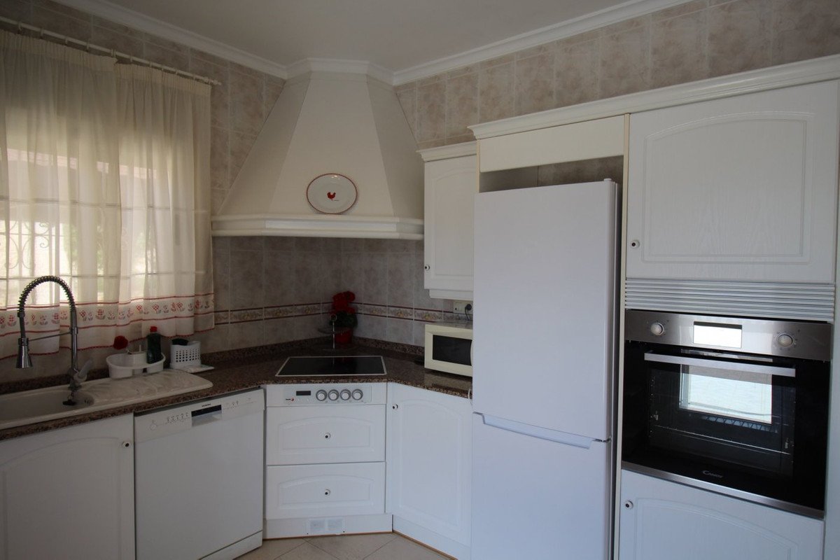 5 Bed Bungalow in Calpe