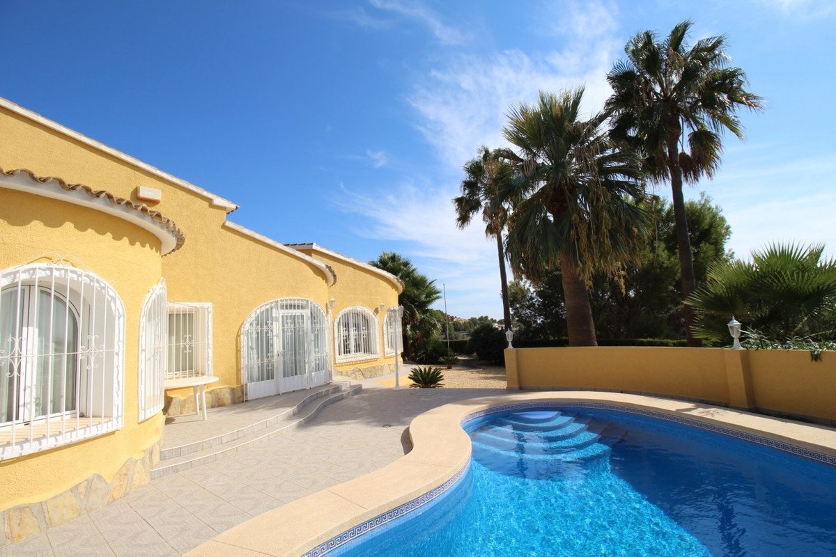 5 Bed Bungalow in Calpe