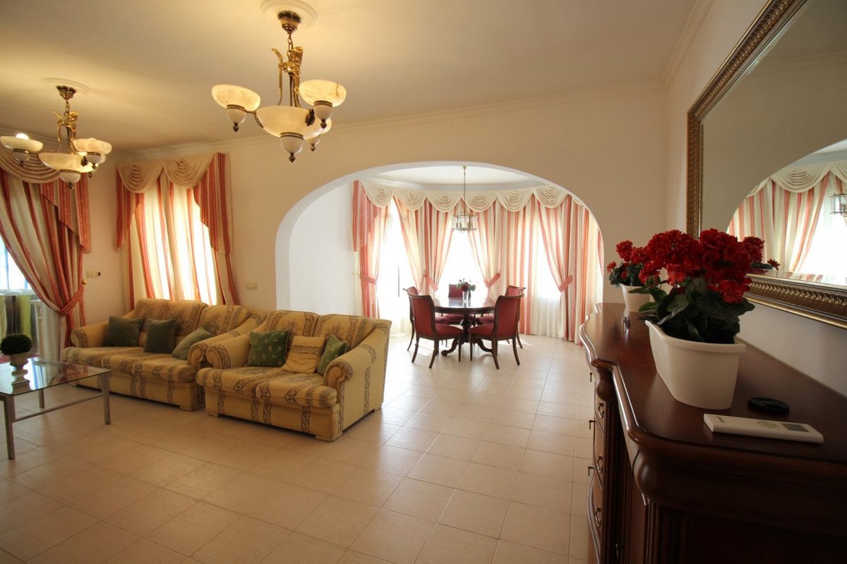 5 Bed Bungalow in Calpe