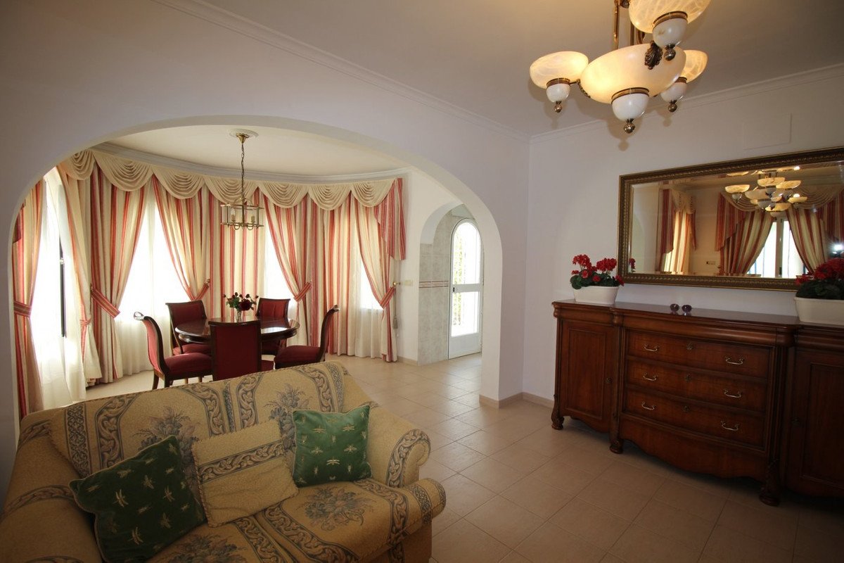 5 Bed Bungalow in Calpe