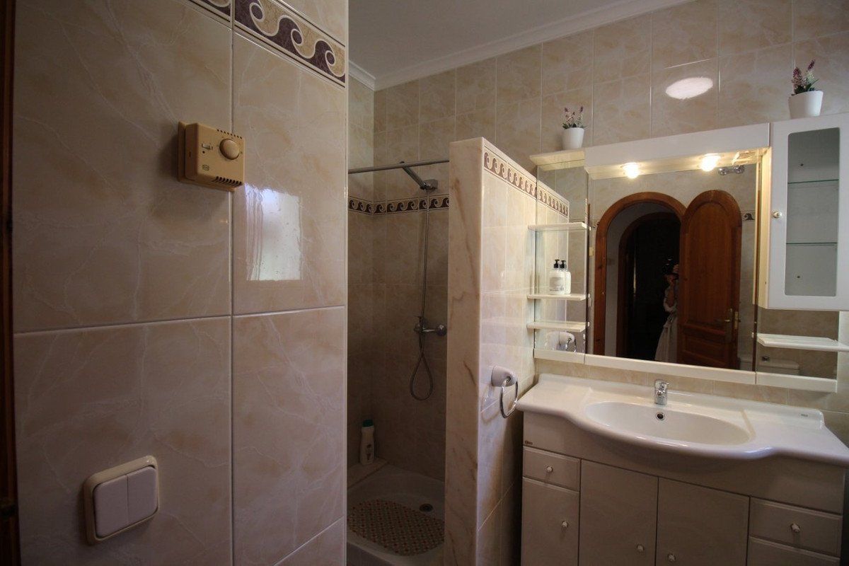 5 Bed Bungalow in Calpe