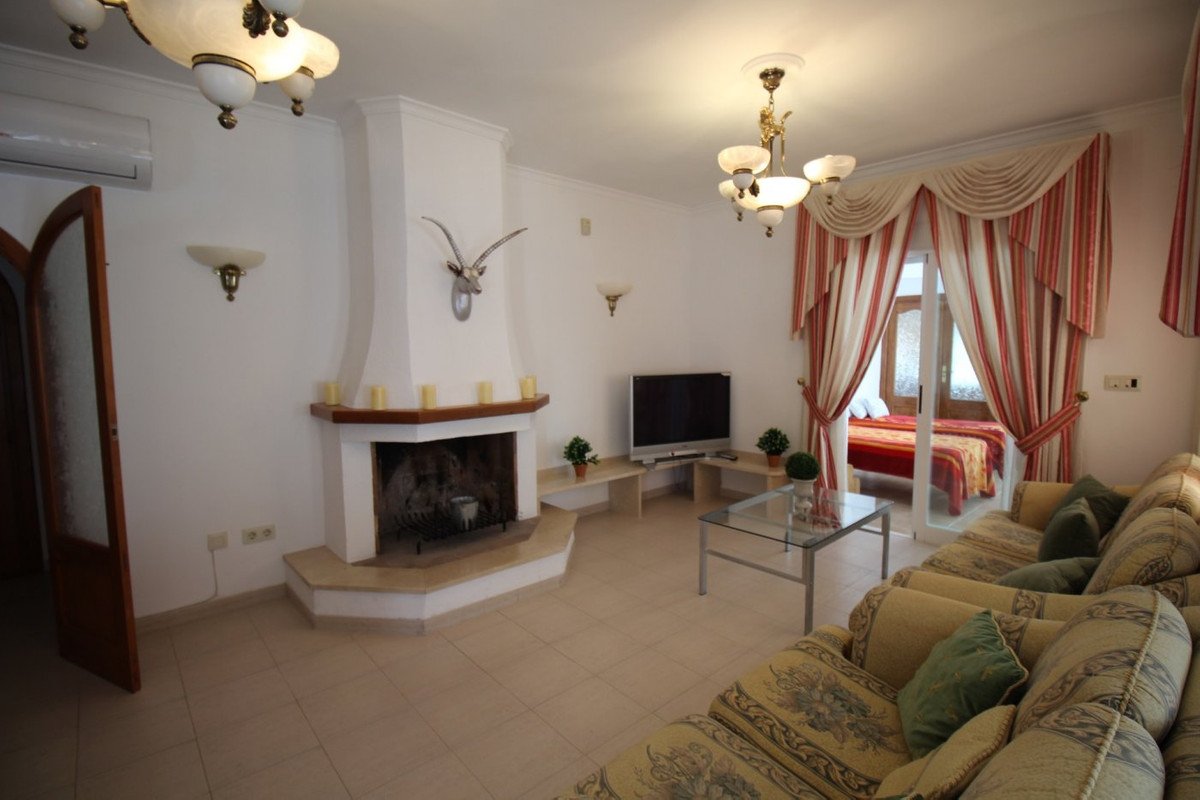5 Bed Bungalow in Calpe