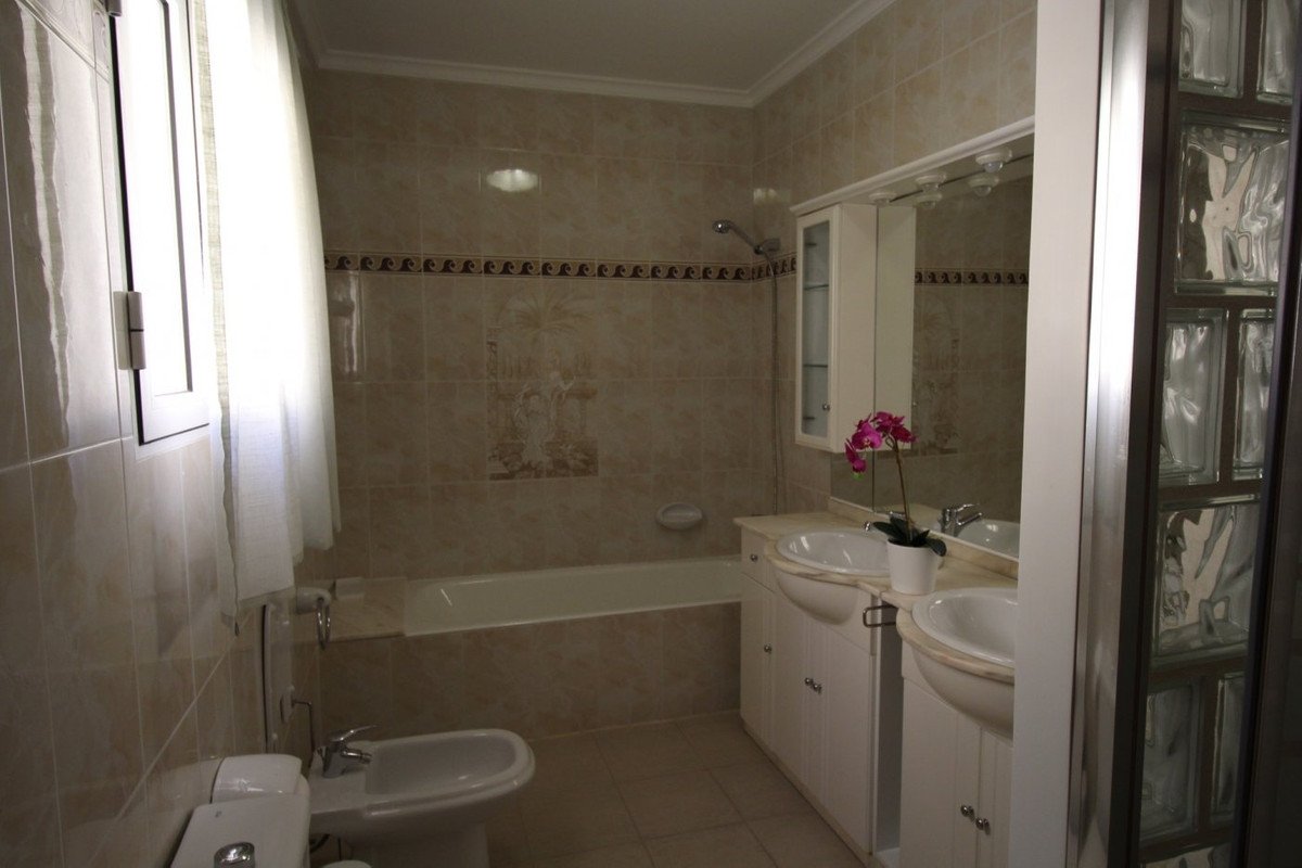 5 Bed Bungalow in Calpe