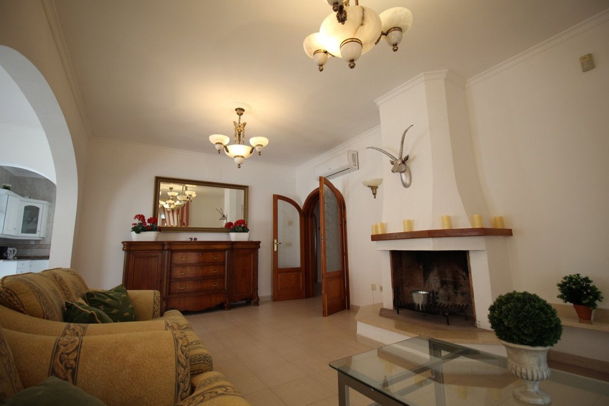 5 Bed Bungalow in Calpe