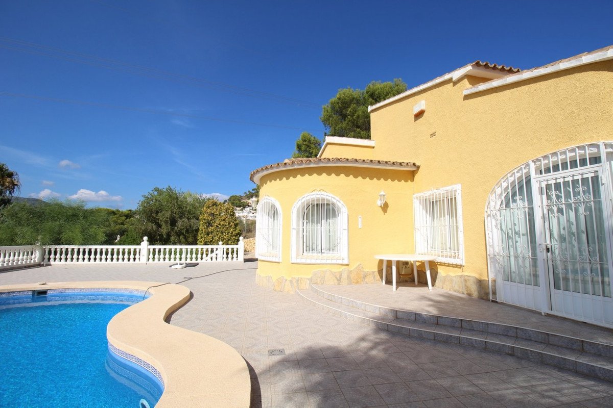 5 Bed Bungalow in Calpe