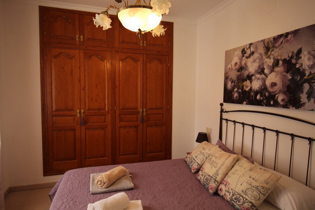 5 Bed Bungalow in Calpe