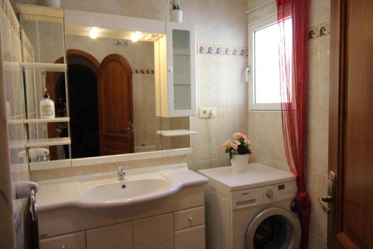 5 Bed Bungalow in Calpe