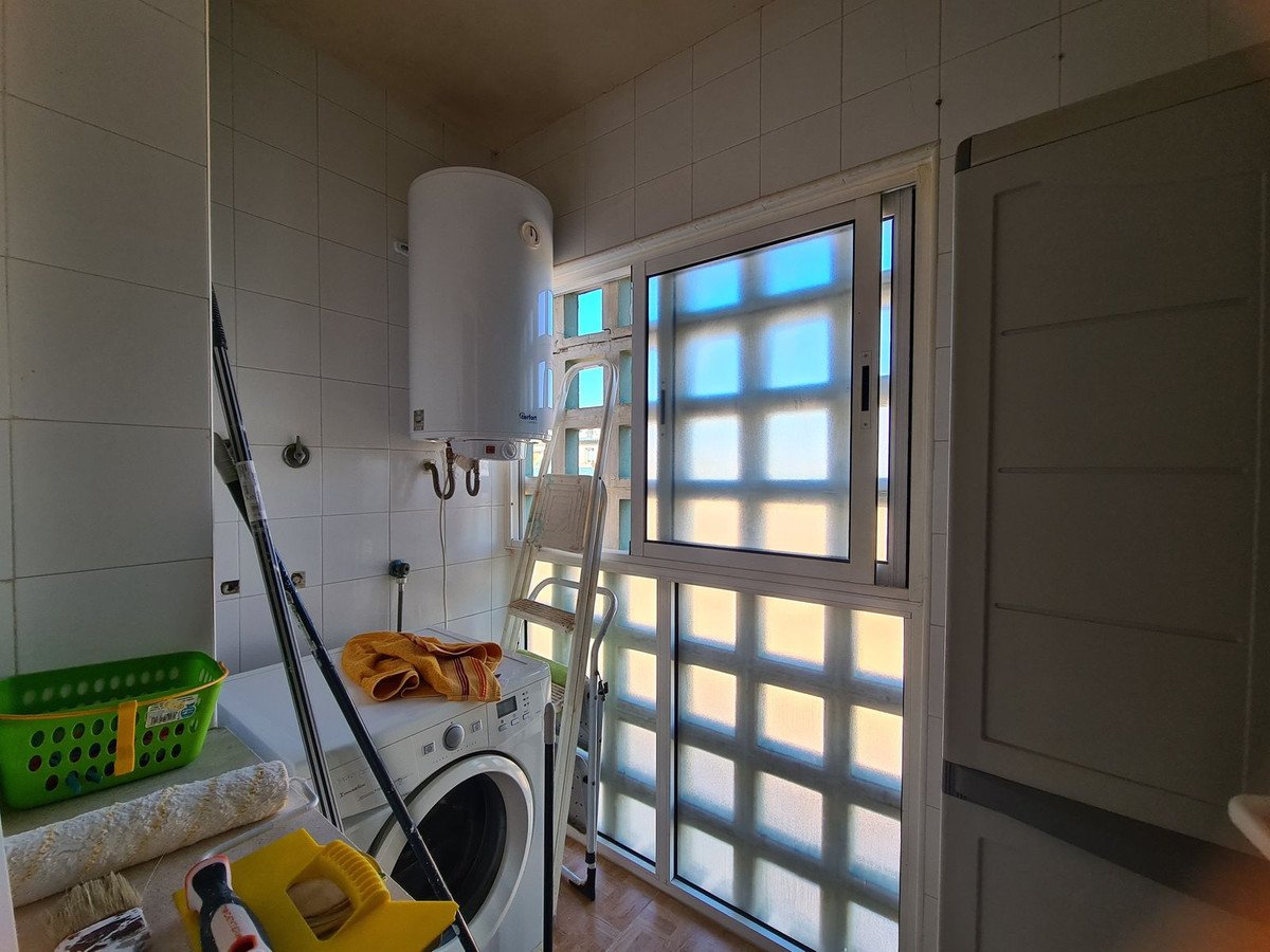 2 Bed Middle Floor Apartment in Manilva