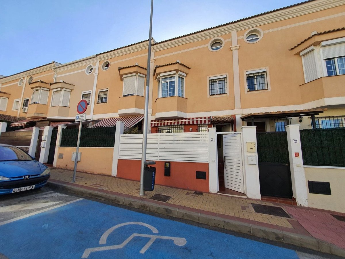 4 Bed Townhouse in Churriana