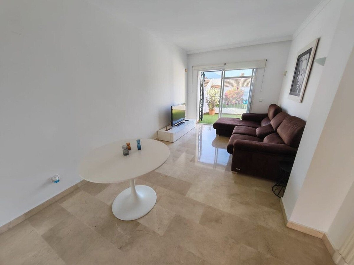 2 Bed Top Floor Apartment in Marbella