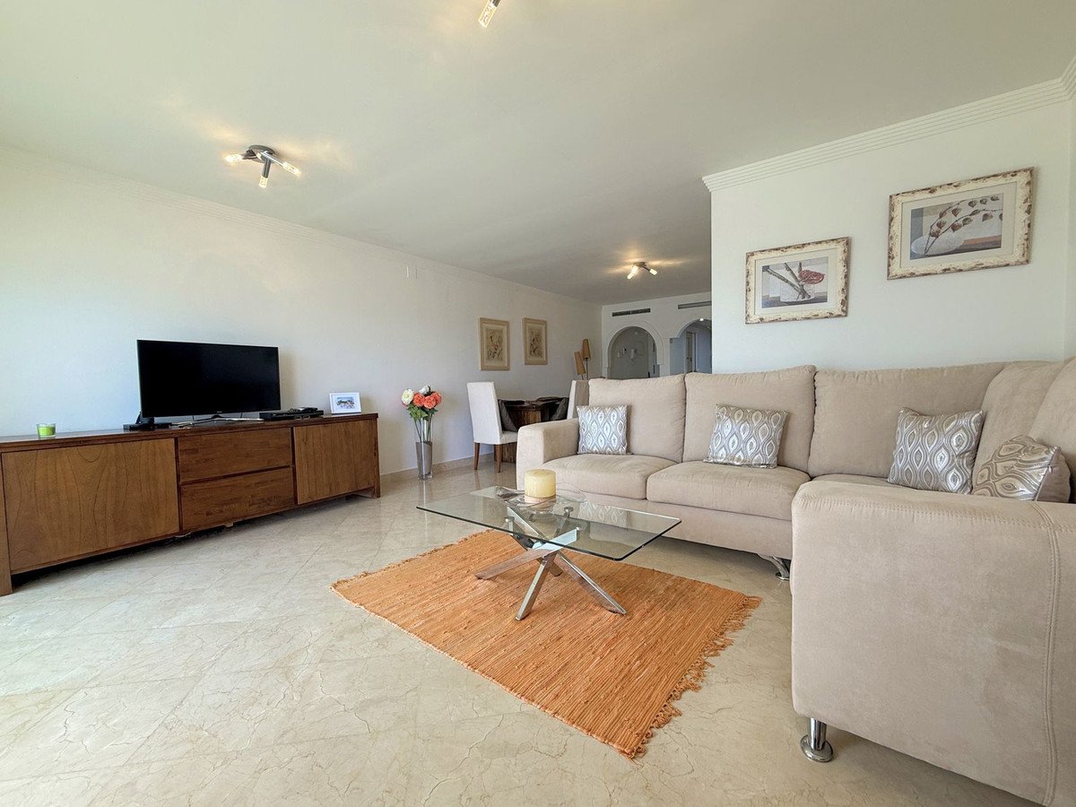 2 Bed Ground Floor Apartment in Estepona