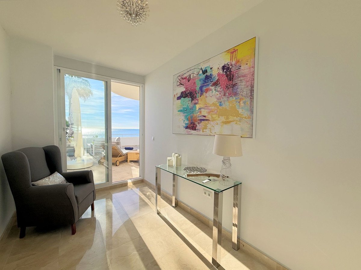 2 Bed Ground Floor Apartment in Estepona