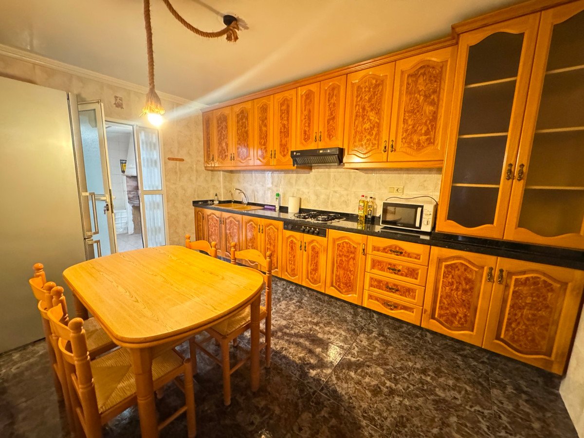 4 Bed Ground Floor Apartment in Guardamar del Segura