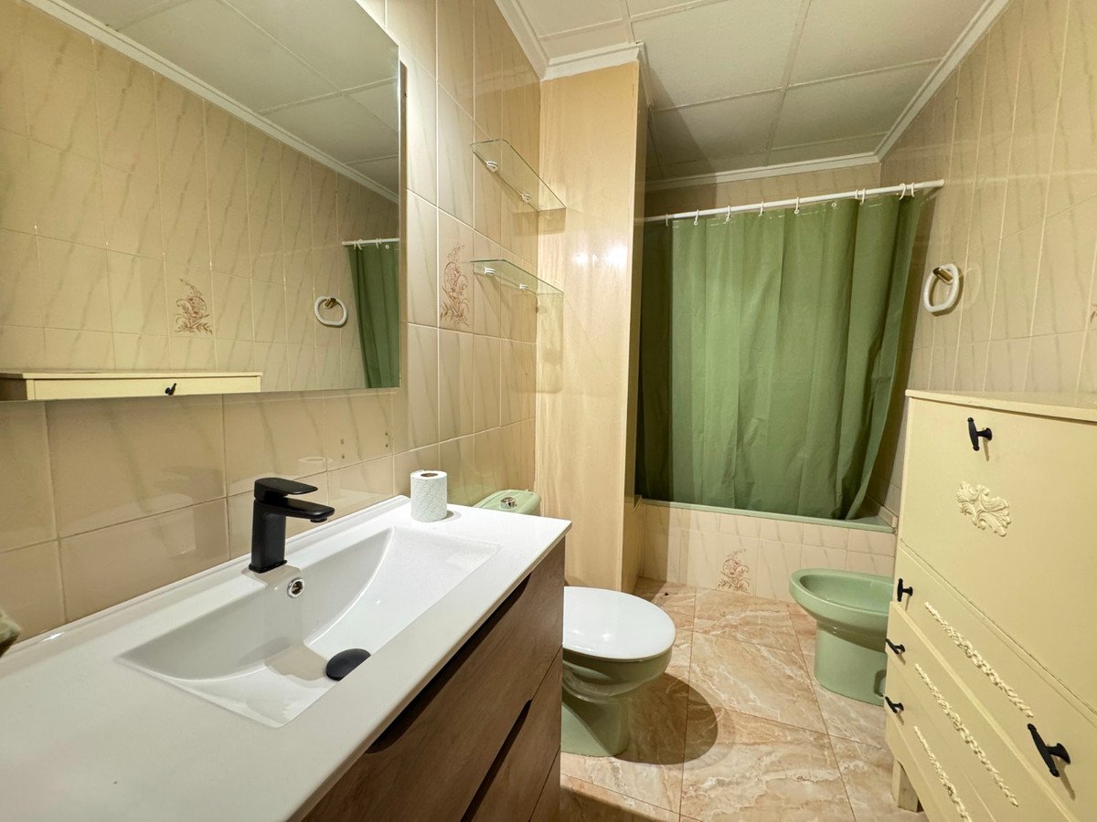 4 Bed Ground Floor Apartment in Guardamar del Segura