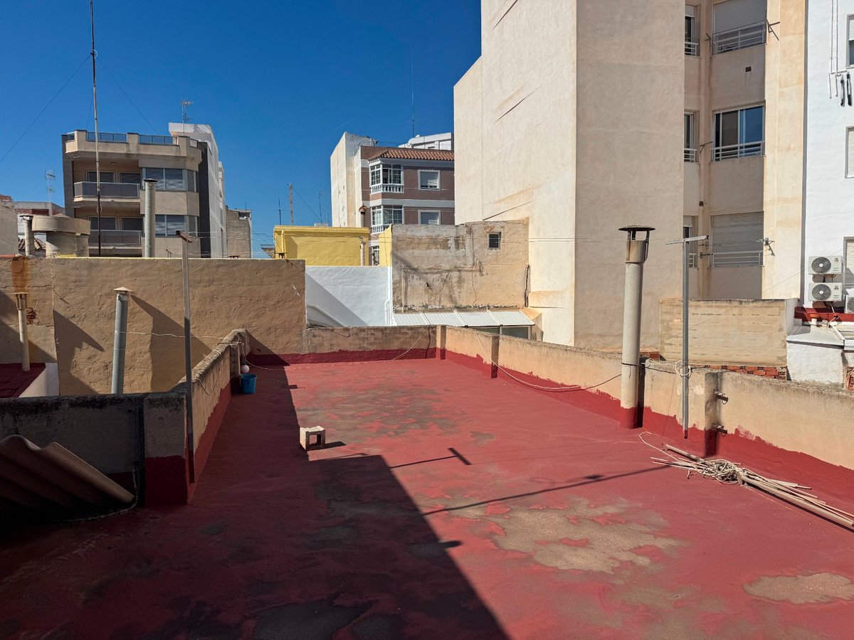 4 Bed Ground Floor Apartment in Guardamar del Segura